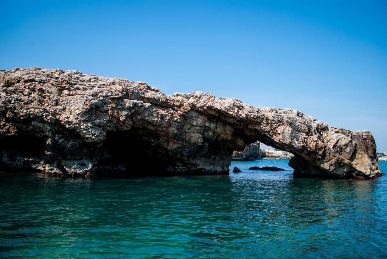 Underground 22 Hotell Polignano a Mare Exteriör bild